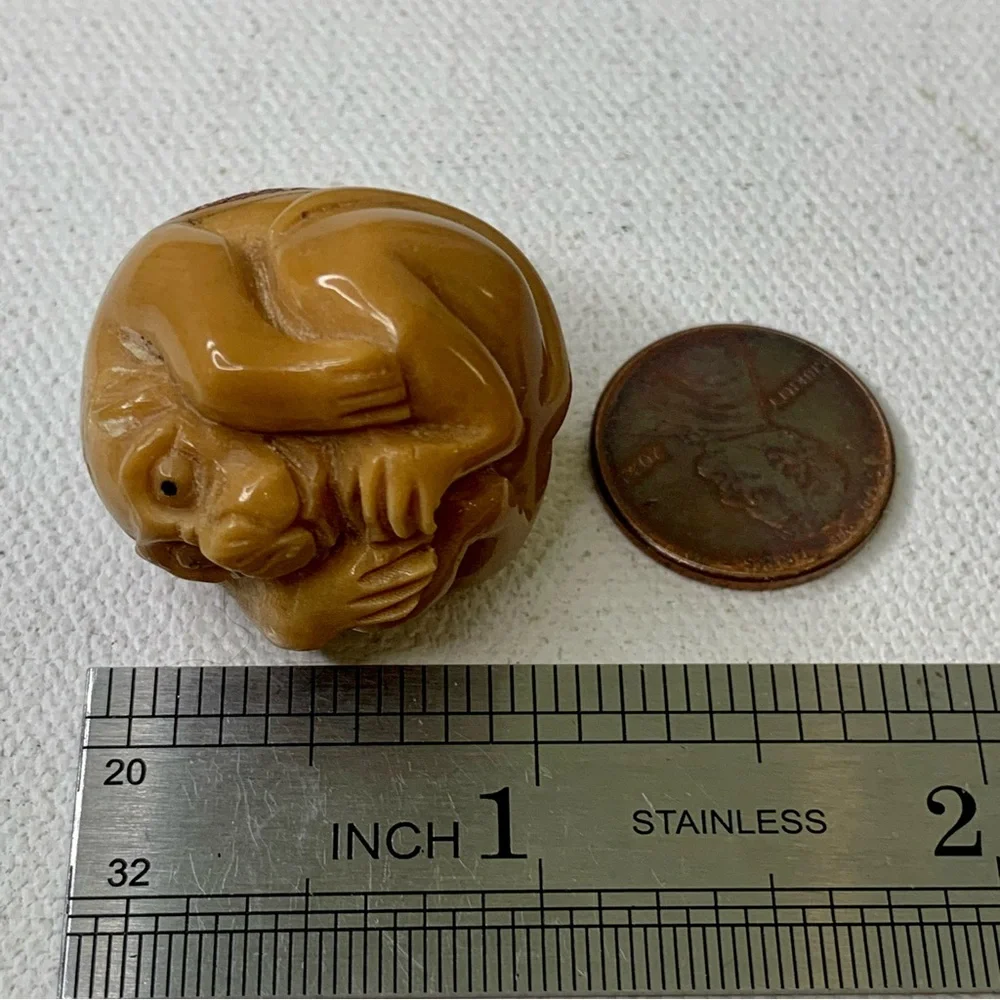 Vintage NETSUKE Carved Tagua Nut Monkey Animal Carving Bead Figurine Japanese